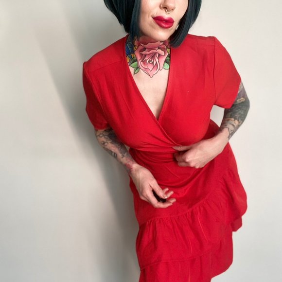 red wrap dress - Picture 2 of 3